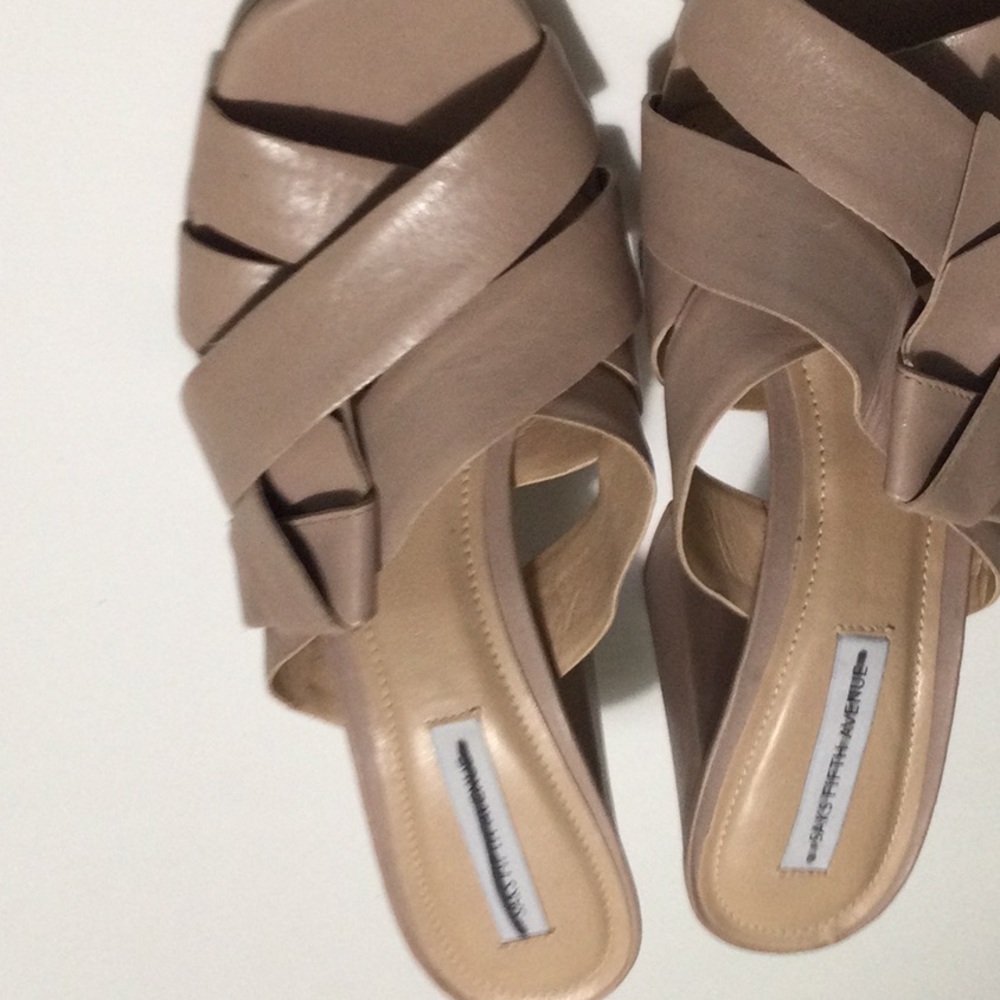 Women Tan Sandal Asks Fifth Avenue